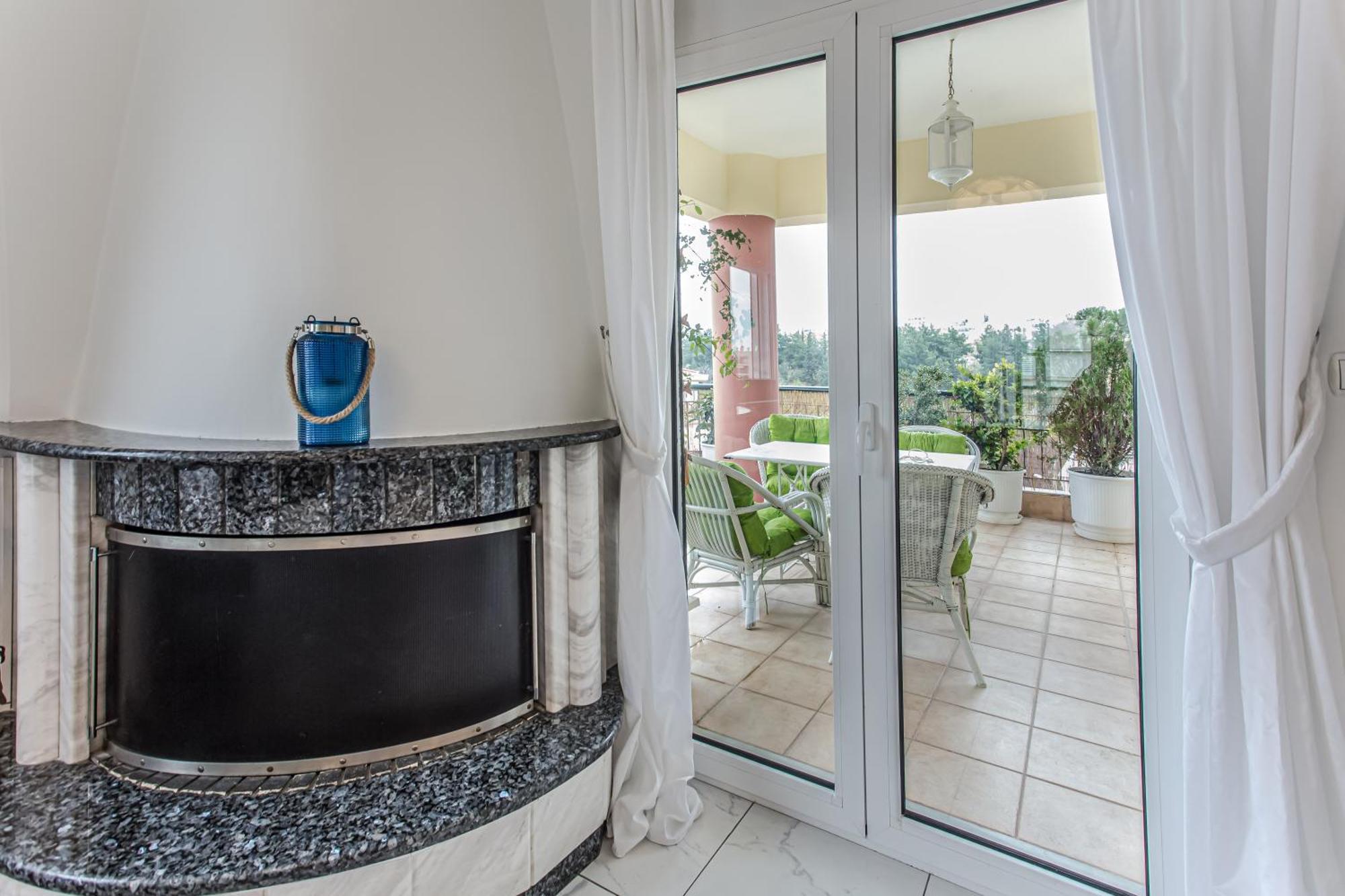 Celestial Garden-Thessaloniki'S Modern, Eclectic Penthouse With An Amazing View And Veranda ภายนอก รูปภาพ